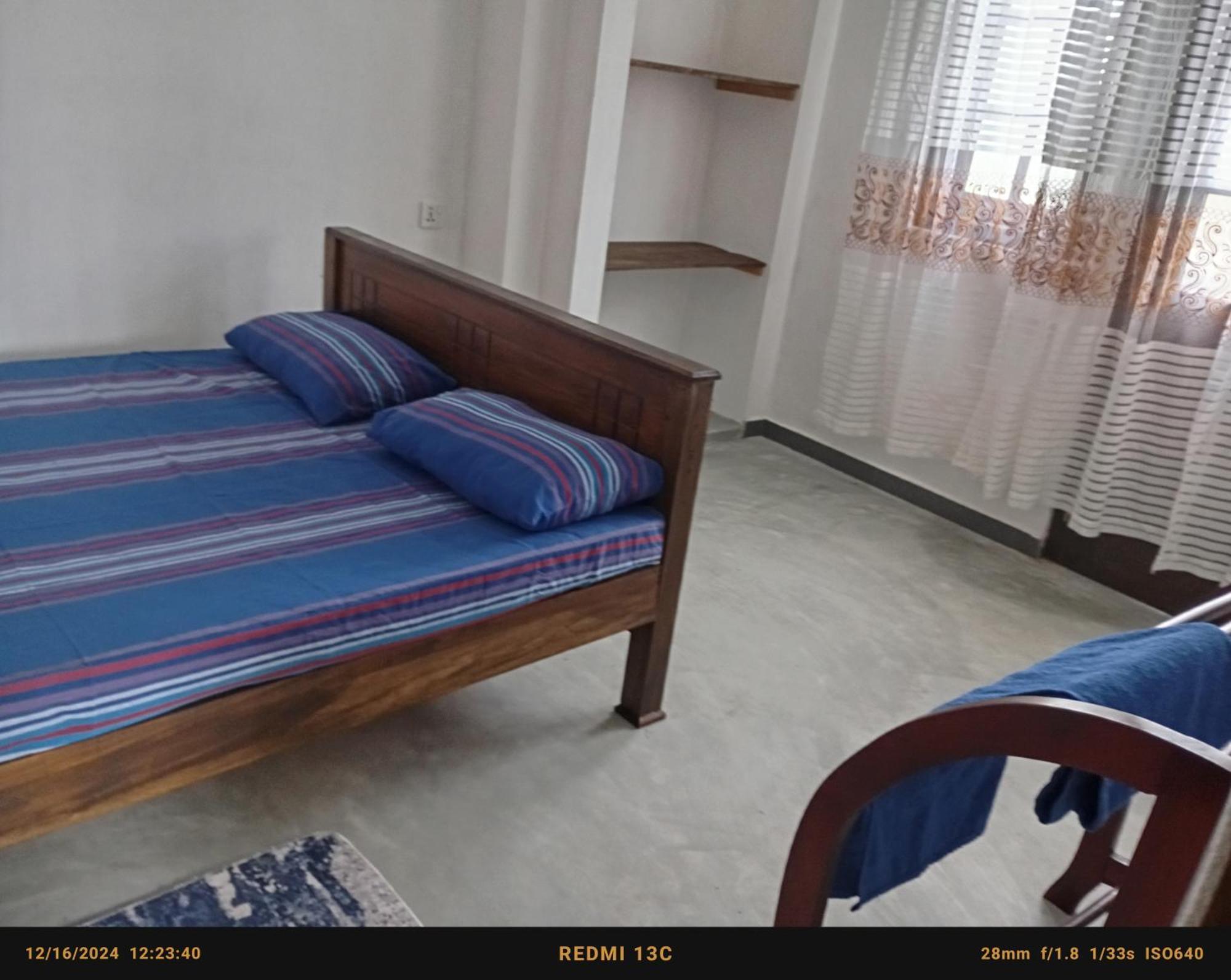 Southern Beach Surf Lodge Ahangama Zimmer foto